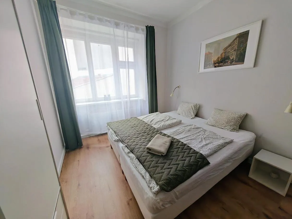 Apartment In Zizkov -201- Prague
