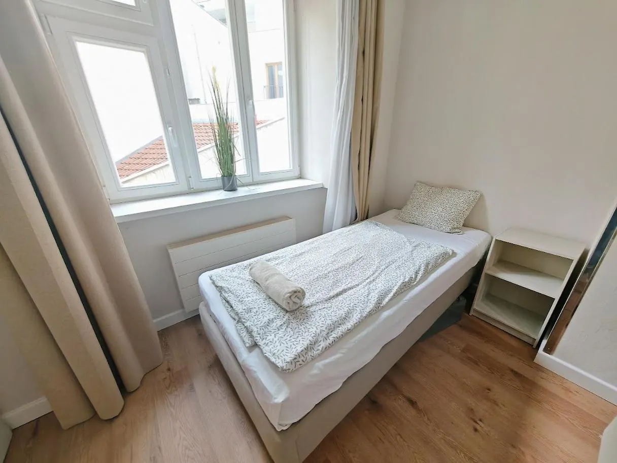 Apartment In Zizkov -201- Prague