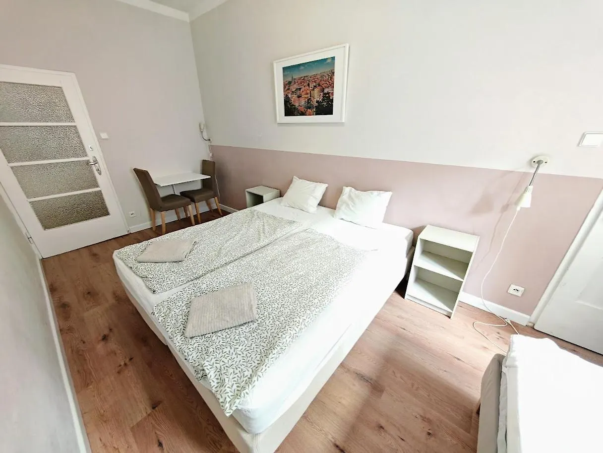 Apartment In Zizkov -201- Prague